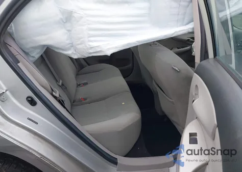 2011 Toyota Corolla Le z USA, uszkodzony, nr VIN 2T1BU4EE1BC605792